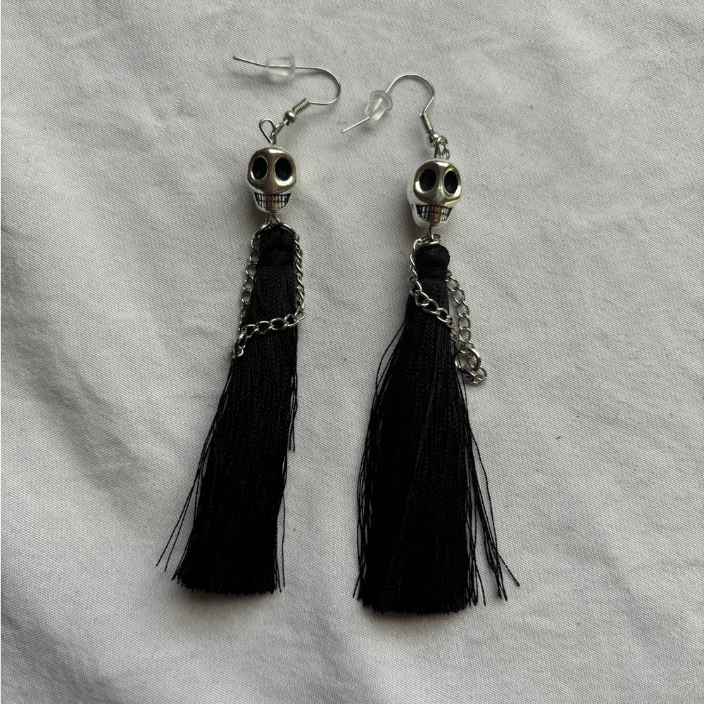 Halloween, Skull fringe earrings